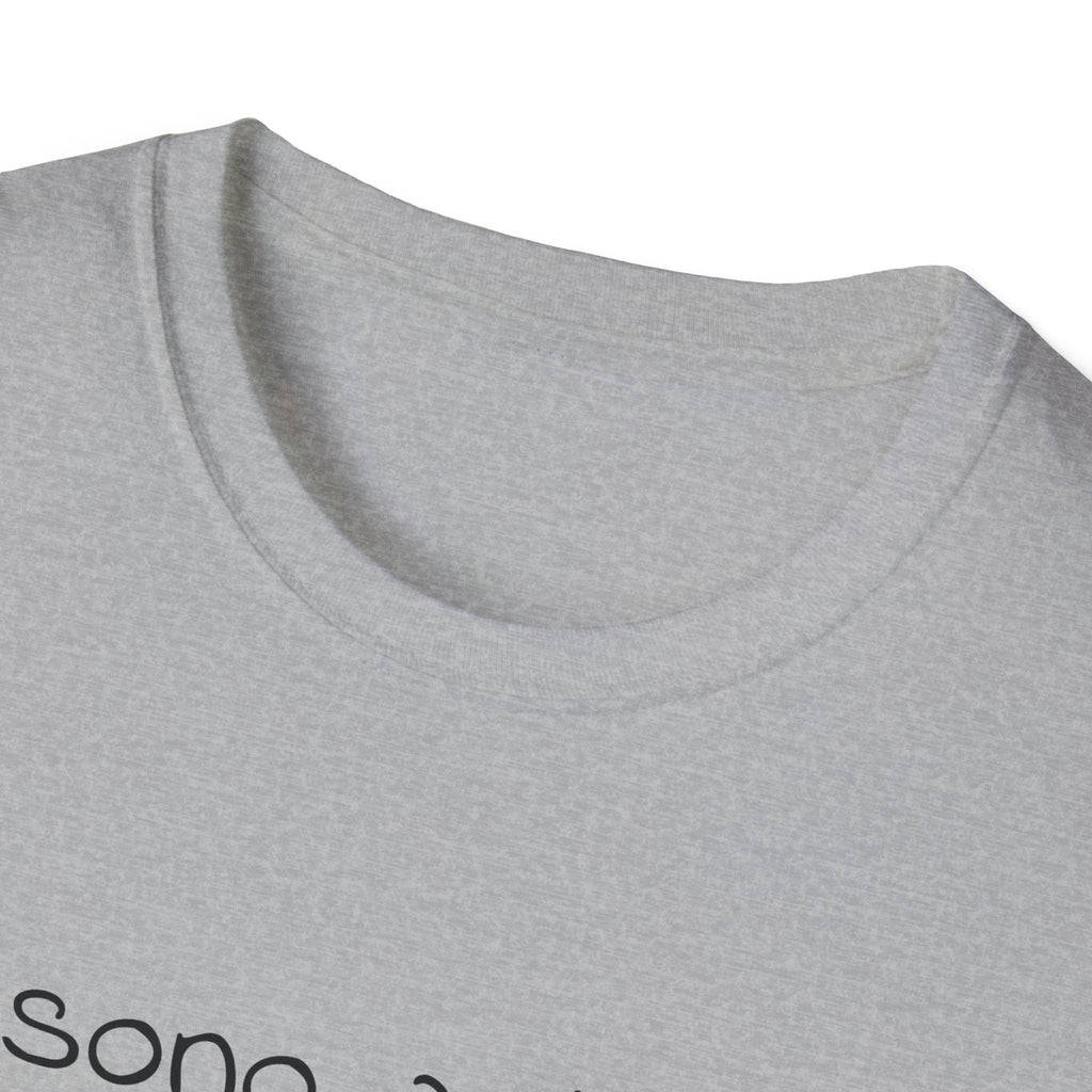 T-Shirt italiana ironica - "Non sono antisociale! Sto solo evitando conversazioni inutili"