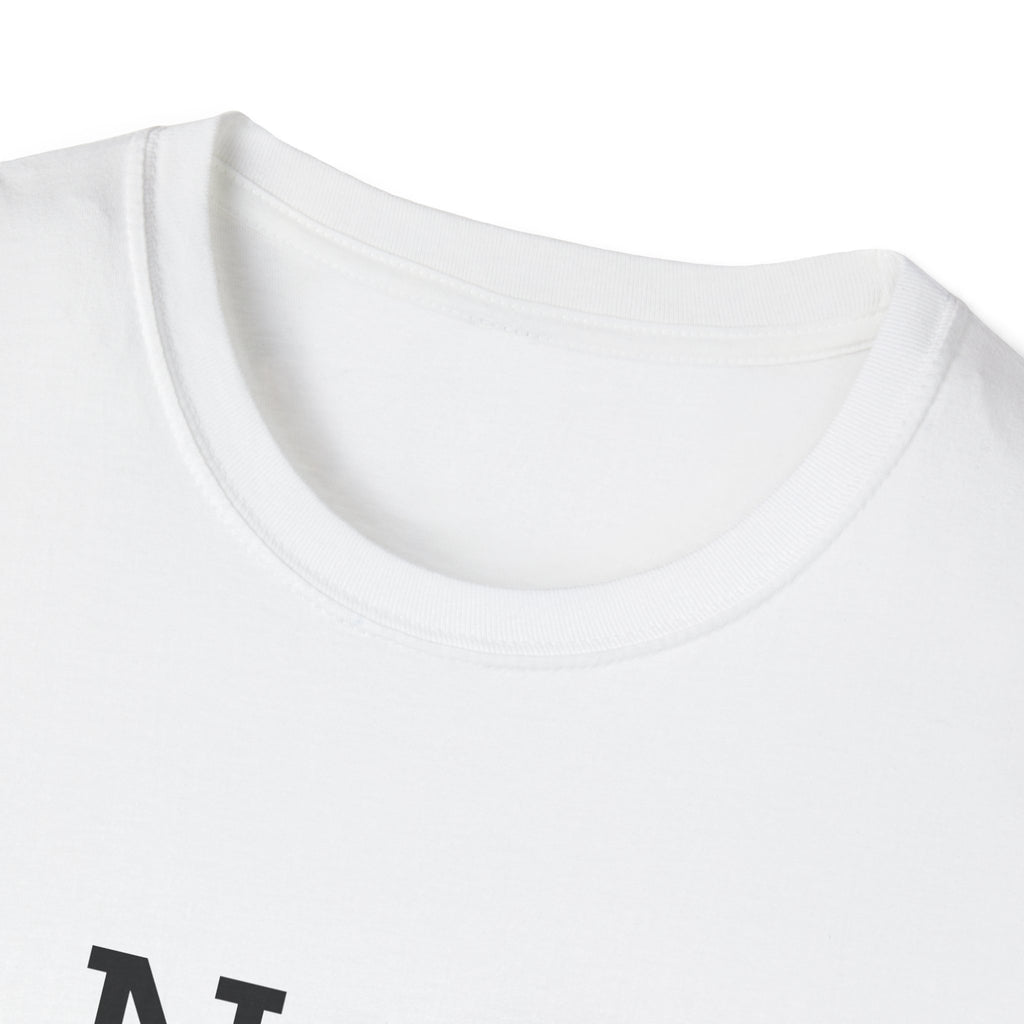 T-Shirt ironica italiana — ''Non disturbare'' maglia sarcastica