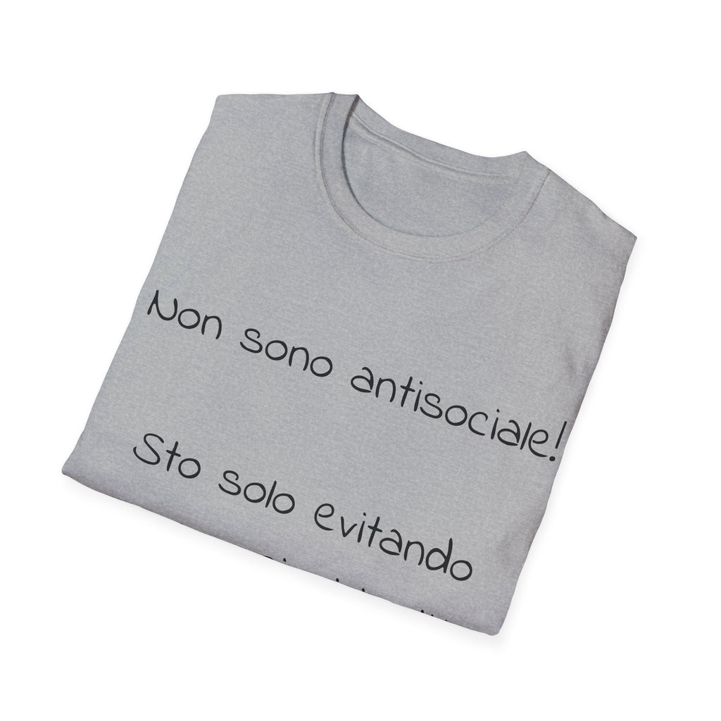 T-Shirt italiana ironica - "Non sono antisociale! Sto solo evitando conversazioni inutili"